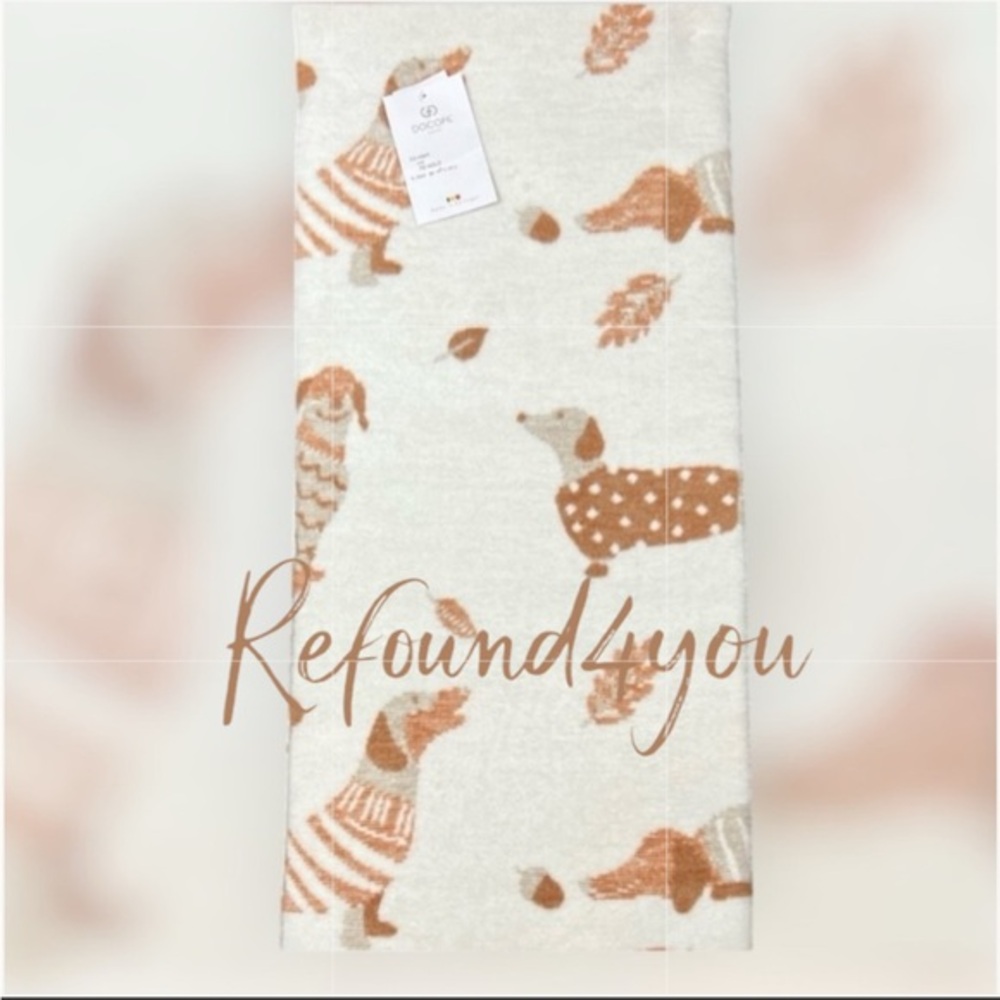 PETS - Docofil - ‘Autumn Dachshunds’ throw. 51“ x 67“. NWT Firm! Last one!